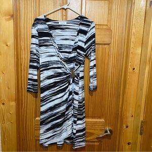 Women’s Calvin Klein Black/White Dress (Medium)